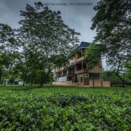 Готель Tusker Tea County Chalsa Екстер'єр фото